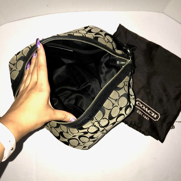 Coach Hobo Signature Braided Strap - Picture 3 of 4